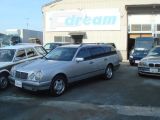 メルセデス・ベンツ E240 ステーションワゴン